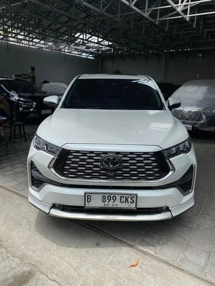 Innova Zenix Q 2.0 Hybrid Modellista 2023