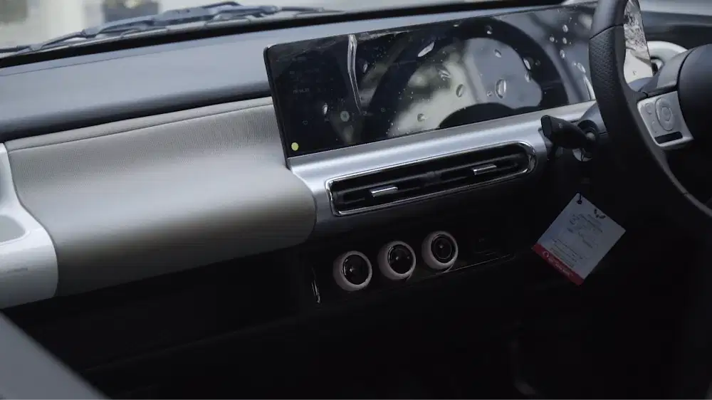 Wuling Air EV 2022 Putih – Surat Lengkap, Mulus, KM Rendah