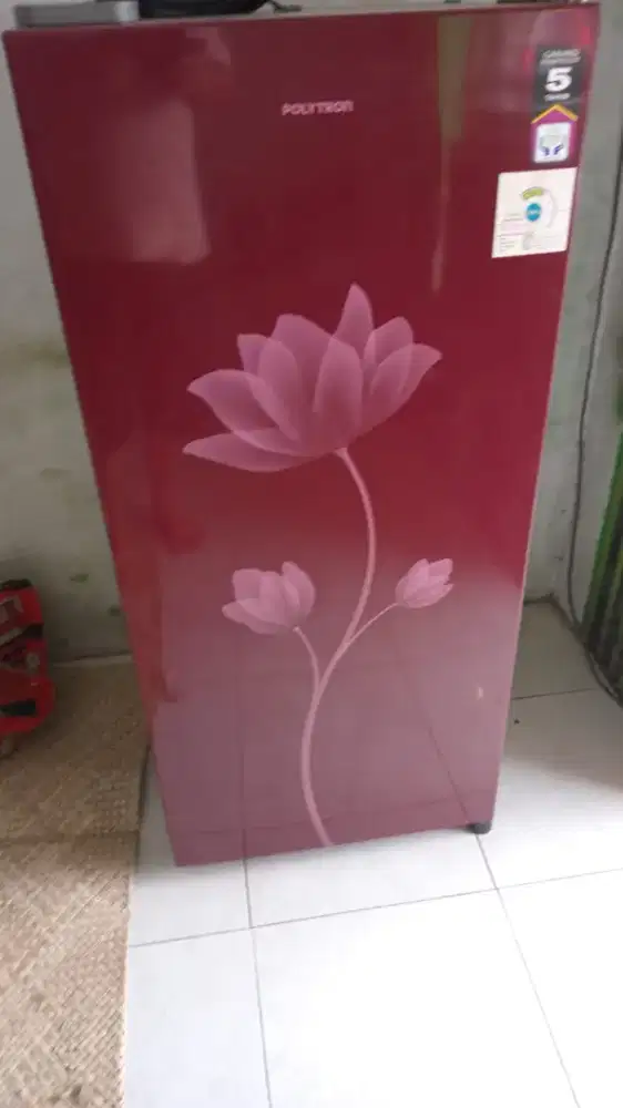 Di jual Kulkas Polytron