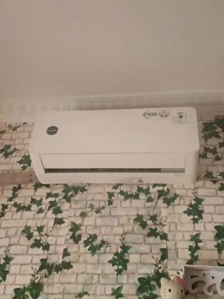 Jual AC merk ChangHong 1/2 pk