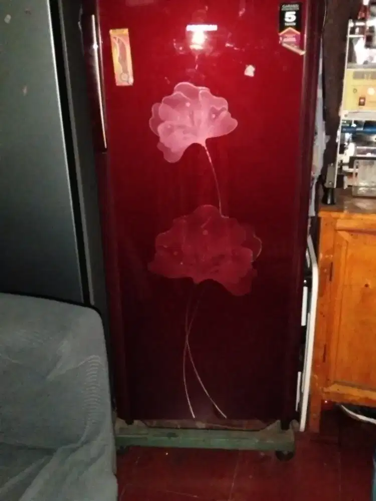 Kulkas Polytron 1 pintu bekas