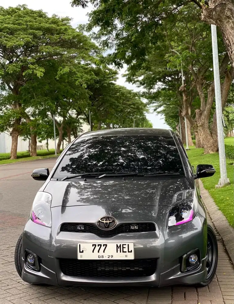 Upgrade 100 JT ++ Toyota Yaris E AT 2012 SUPER ISTIMEWA PMK 2013 !!