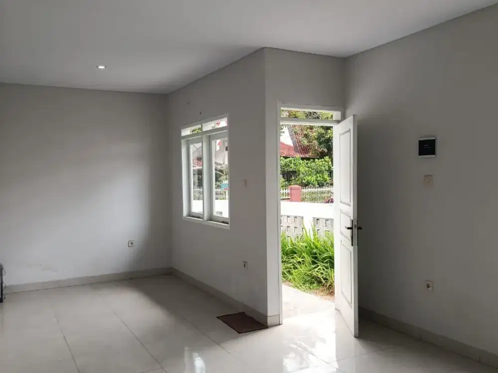 Dijual Cepat Rumah Baru Hook Siap Huni Lokasi di Leuwisari Bandung