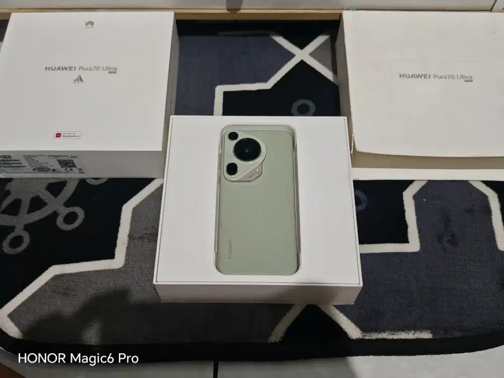 Huawei Pura 70 ultra 1TB Resmi