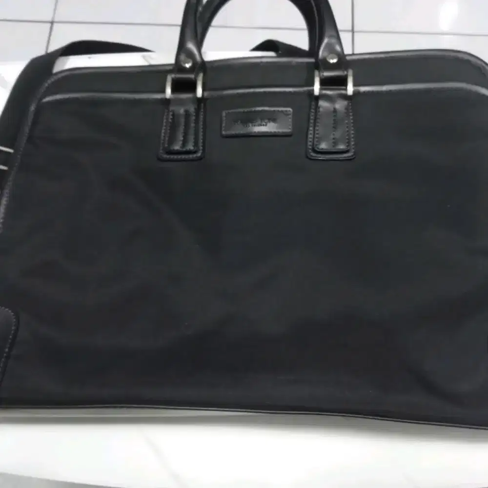 Tas coach Harris Tone The Friends, second good condition