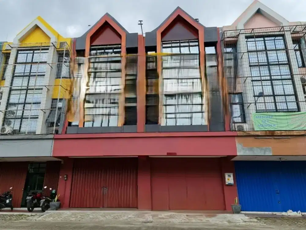 Ruko Strategis Gading Serpong - High Traffic, High Visibility