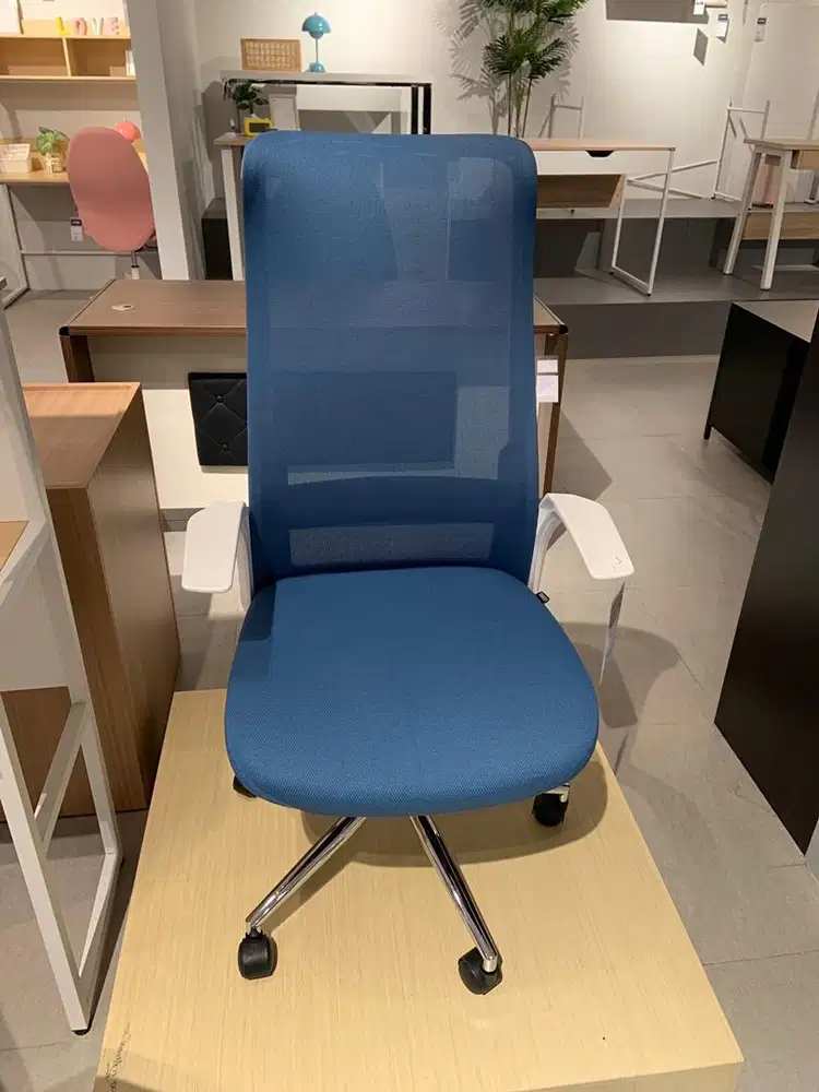 KURSI KANTOR BELI 1 GRATIS 1