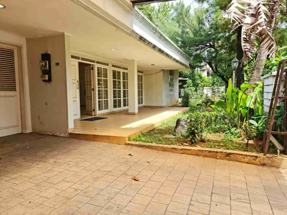 Cipete rumah lama terawat, lingkungan super tenang, bagus sekali, kotak, shm