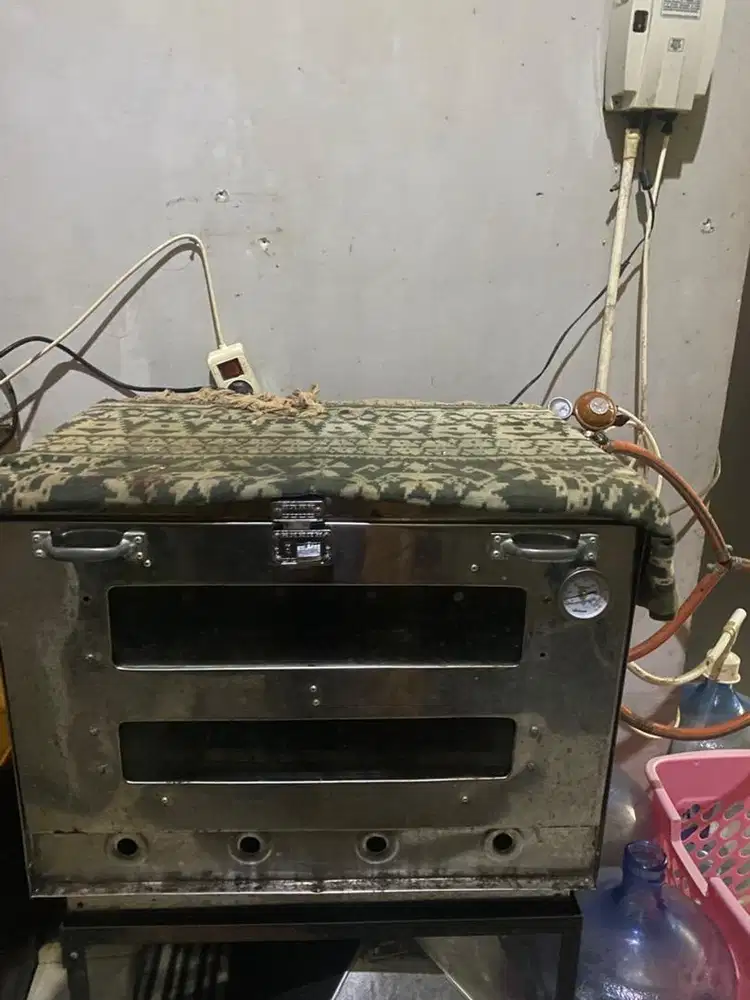 oven gas second masih bagus