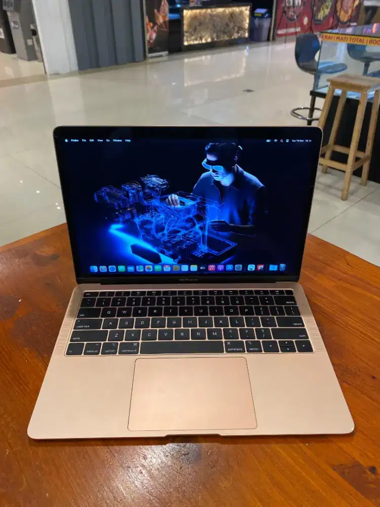 Macbook Air Retina 13 inch , 2018 Gold