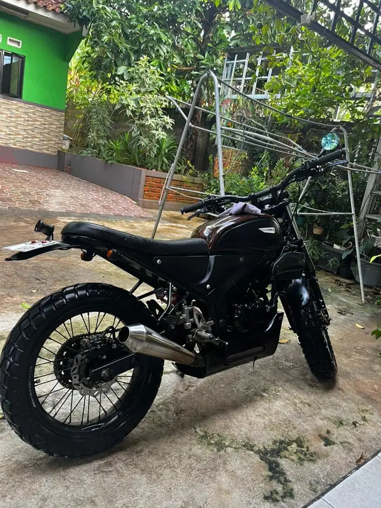 Custome Honda CBR 150 Cbu Thailand