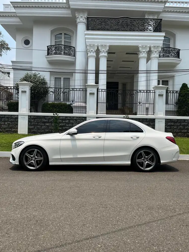 Mercedes-Benz C250 2015 Bensin