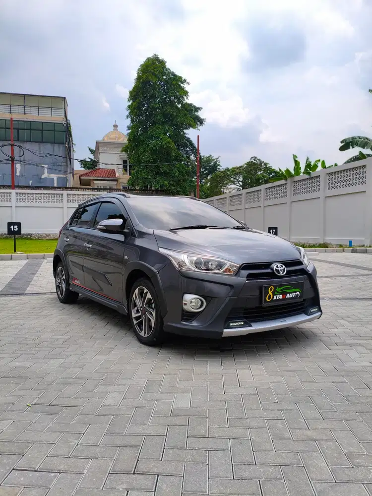 Yaris Heyker Matic AT 2017 Low kilometer 27rb