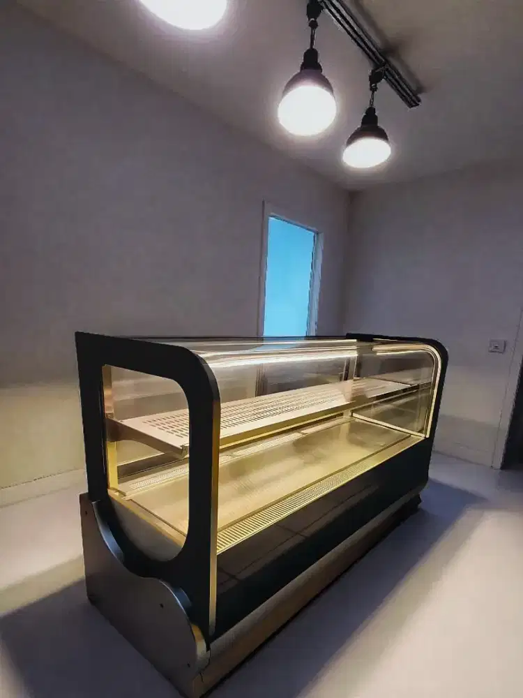 (BARU) Showcase Cake GEA A550V 240Liter