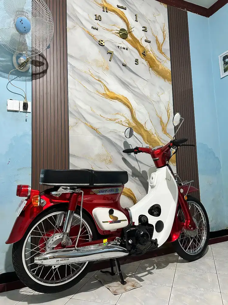 Bebek C70 tahun 1973