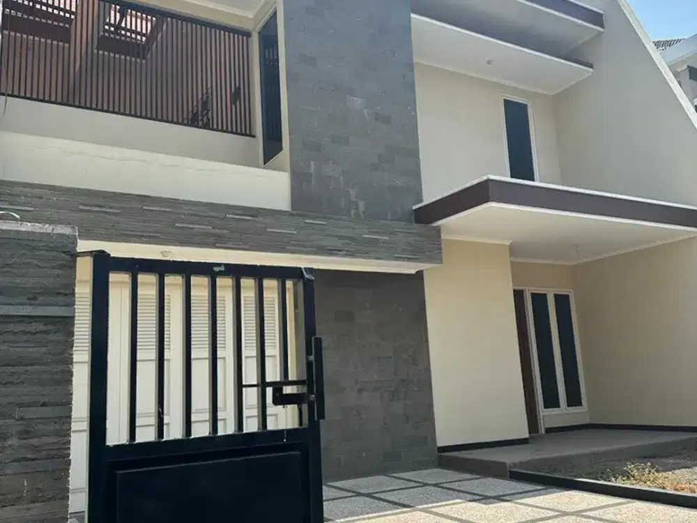 Rumah Baru dan Lingkungan Mewah di Manyar, Surabaya