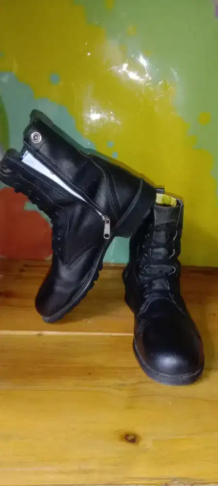 Sepatu PDL NO.43