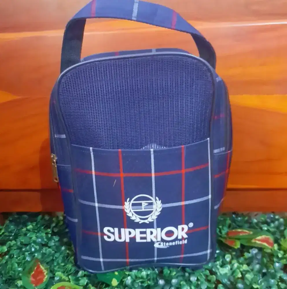 Tas Sepatu Garis Cinta