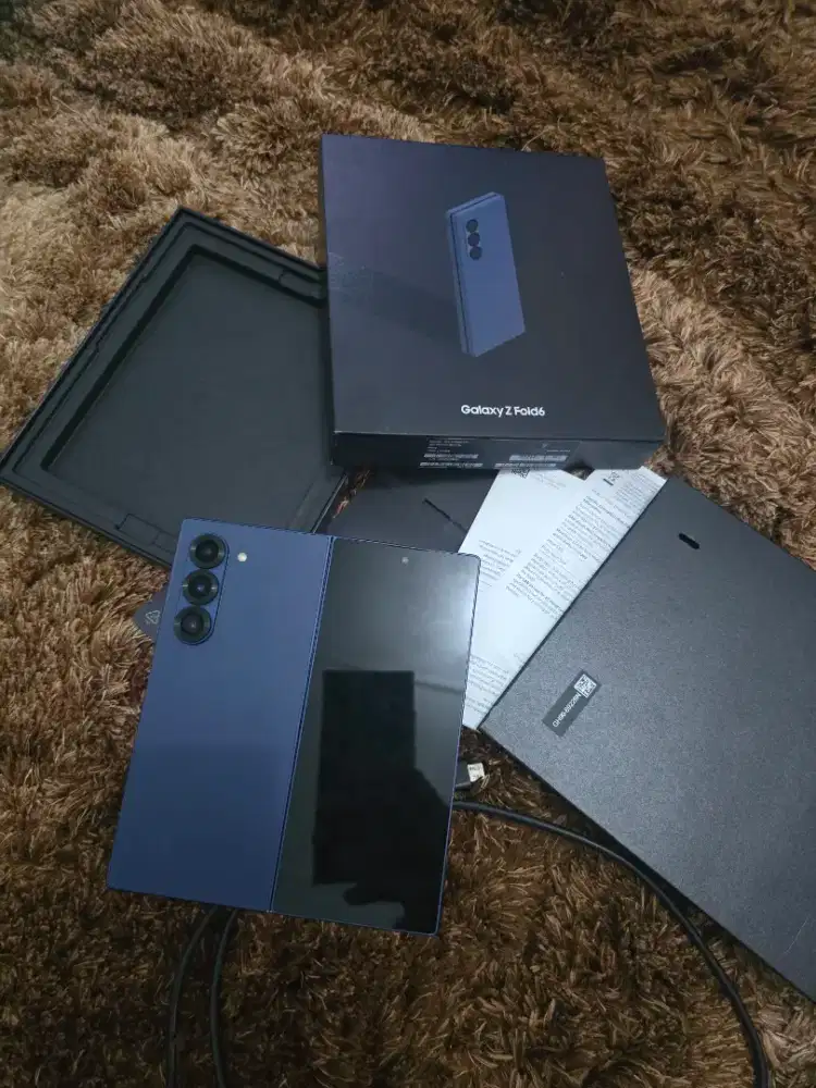 SAMSUNG Z FOLD 6 ram 12/512gb INTERN