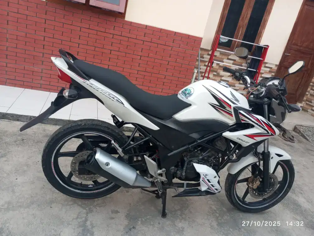 Cb 150R 2013 orisinil pajak jakarta