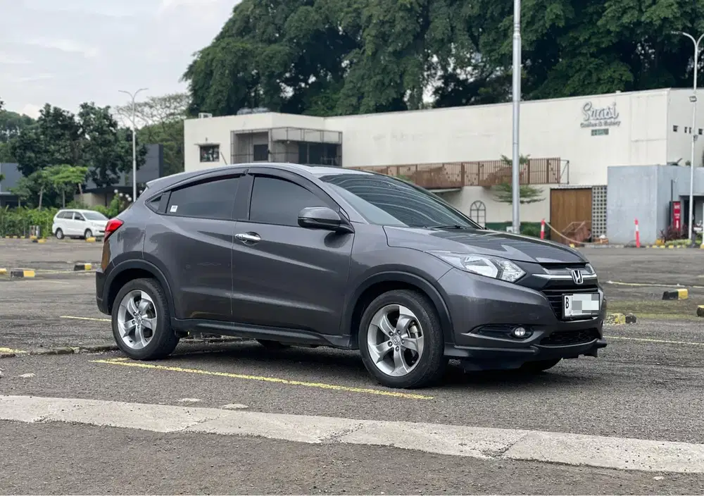 KM 38rb! HRV E CVT Matic 2017 Siap Pakai