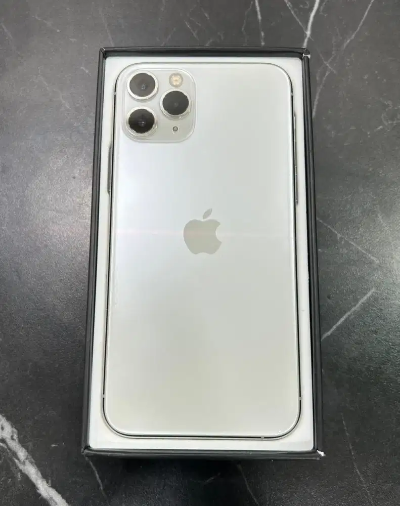 Iphone 11Pro 256gb silver inter fullset nominus