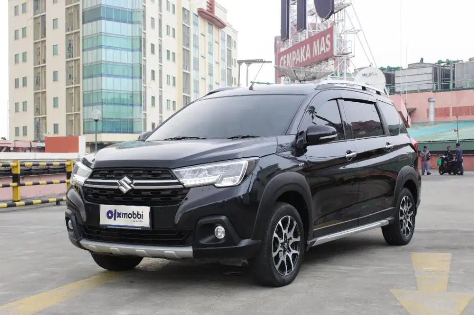 TDP 9,JT Suzuki XL7 1.5 Beta Bensin-AT Hitam 2020