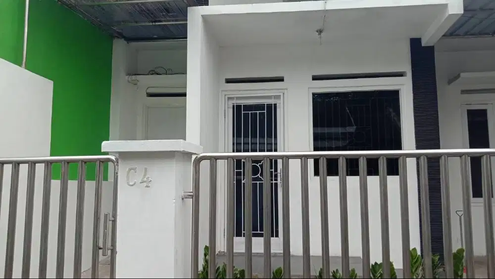 Dijual Rumah Strategis 2 KT Soekarno Hatta, Malang Kota