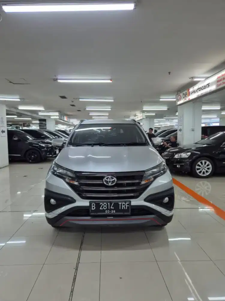 Toyota rush trd at 2021 silver km 15rb record tgn 1 pribadi