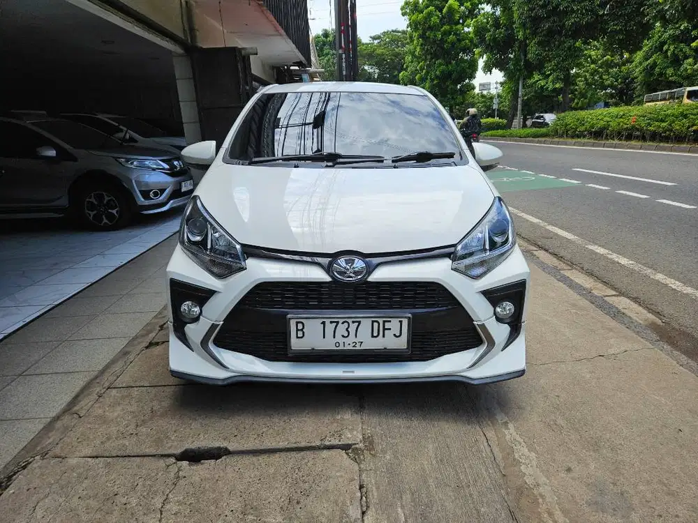 Toyota Agya 1.2 GR Sport Tahun 2021 Putih AT