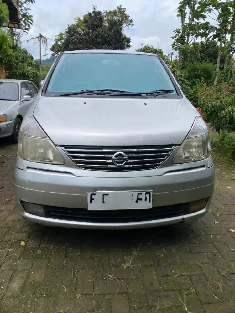 Nissan serena Highway star 2005 AT