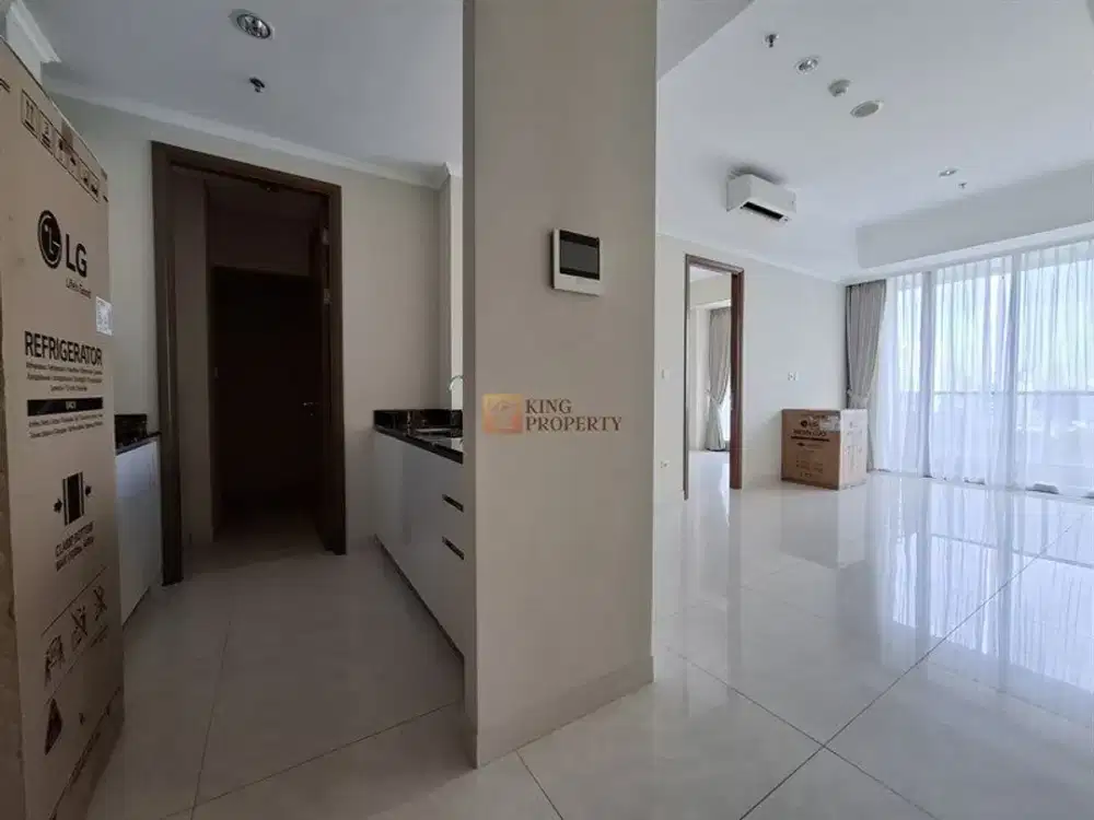 Hanya Jalan Kaki Ke Mall TA, Disewakan Condominium Taman Anggrek Residences 2BR+1 Semi Furnish Siap Huni, Di Tanjung Duren Jakarta Barat