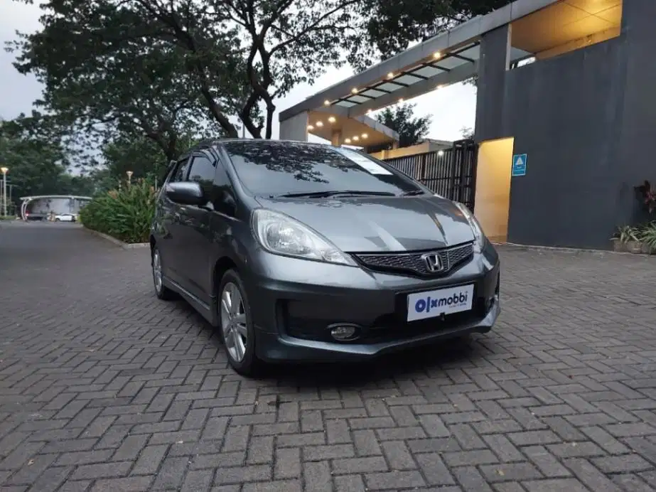 LOW DP Honda Jazz 1.5 E Bensin-MT 2012 CVI
