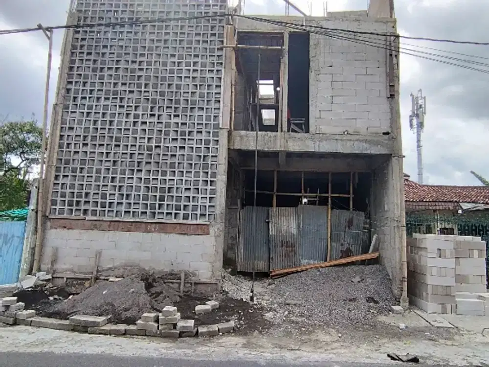 Kost Exclusive Mangku Jalan Aspal, Struktur 3 Lantai, SHM Dan IMB