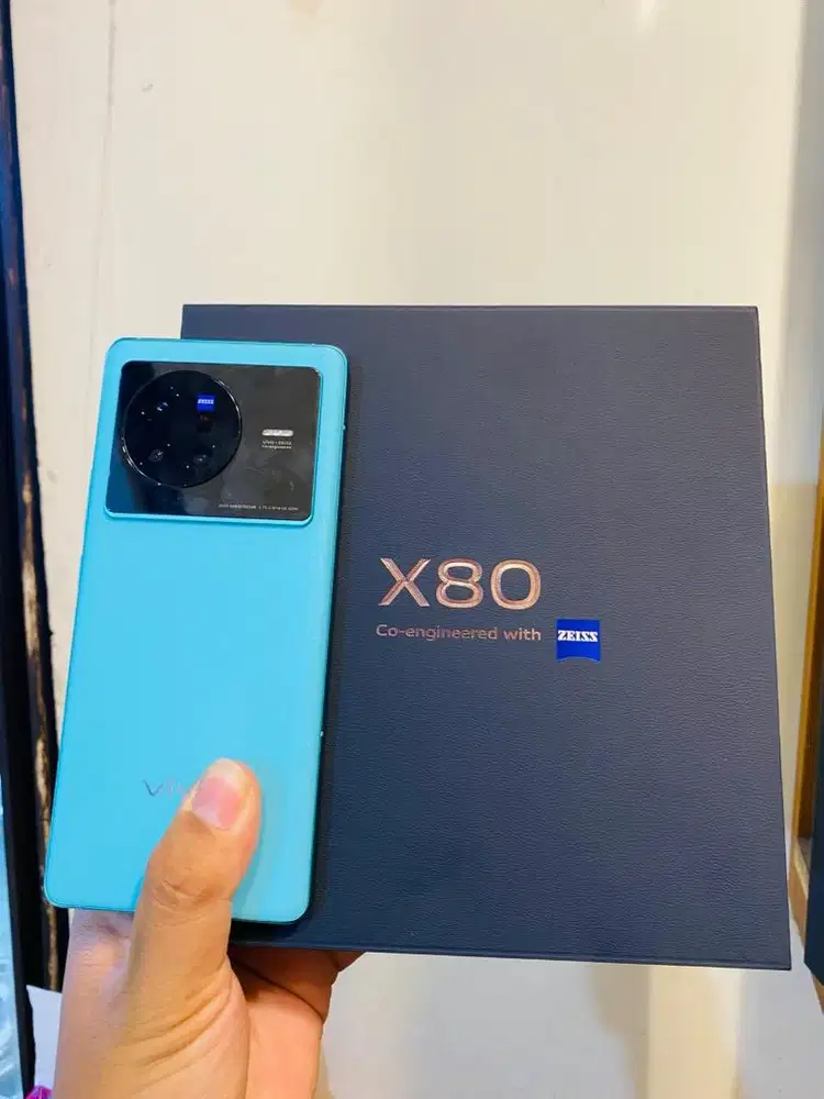 Vivo X80 12/256gb