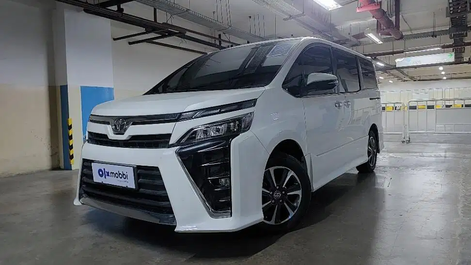 TDP 16JT Toyota Voxy 2.0 Bensin-AT Putih 2020