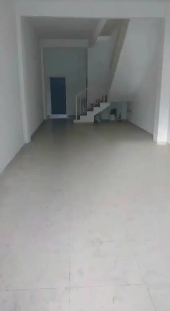 Disewakan Ruko Raya Mulyosari