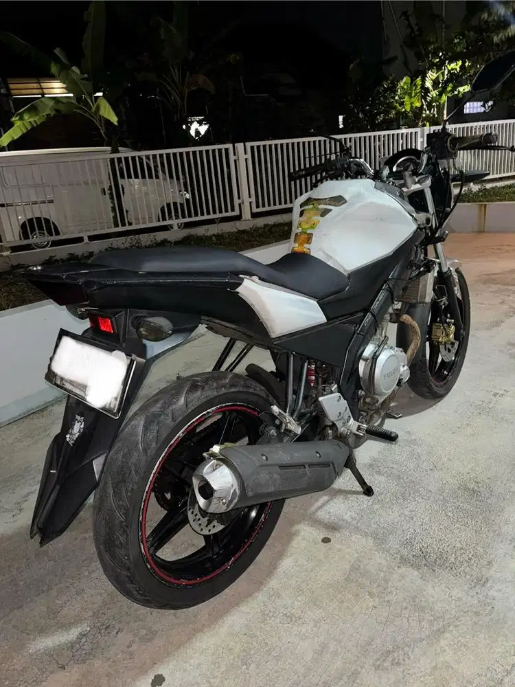 Dijual Vixion 2015