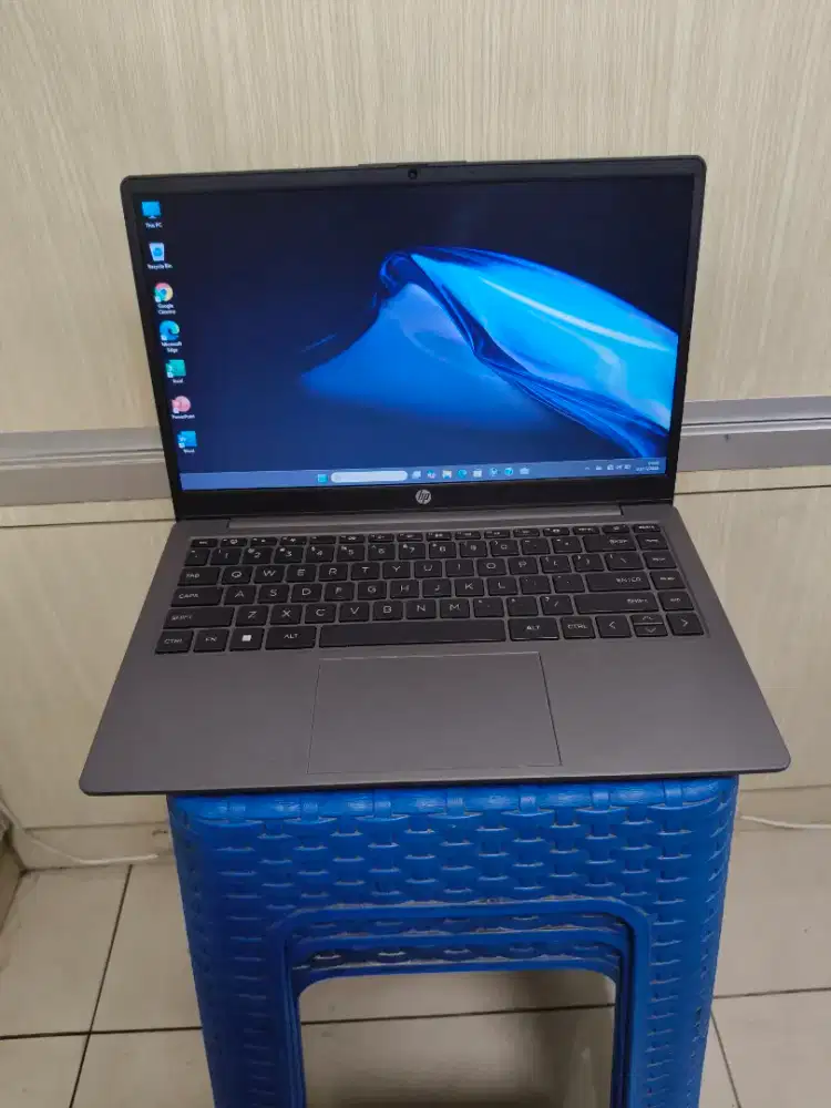 LAPTOP HP 245 G10 AMD RYZEN 5-7520 RAM 8 GB SSD 512 GB FULLSET LIKENEW