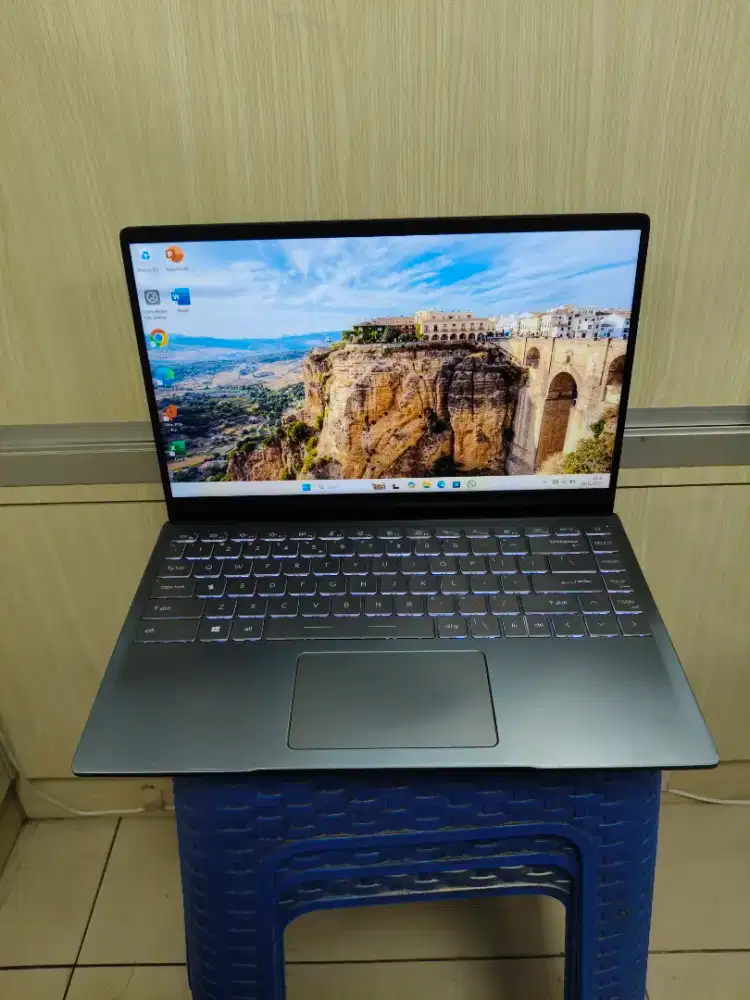 LAPTOP MSI MS-14DK AMD RYZEN 3-4300 RAM 8 GB SSD 512 GB MULUS FULLSET