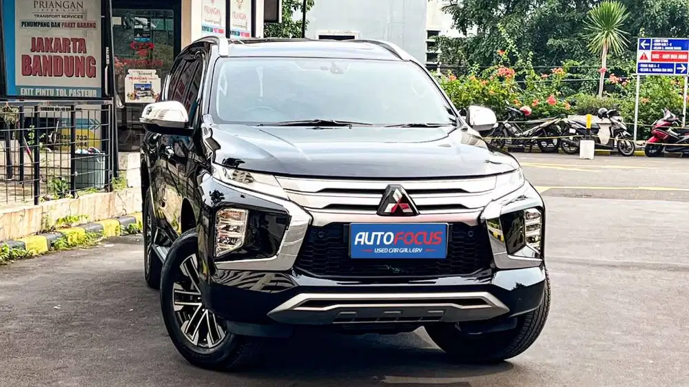 Mitsubishi Pajero Dakar Dakkar Ultimate 4x4 AWD AT Facelift Sunroof