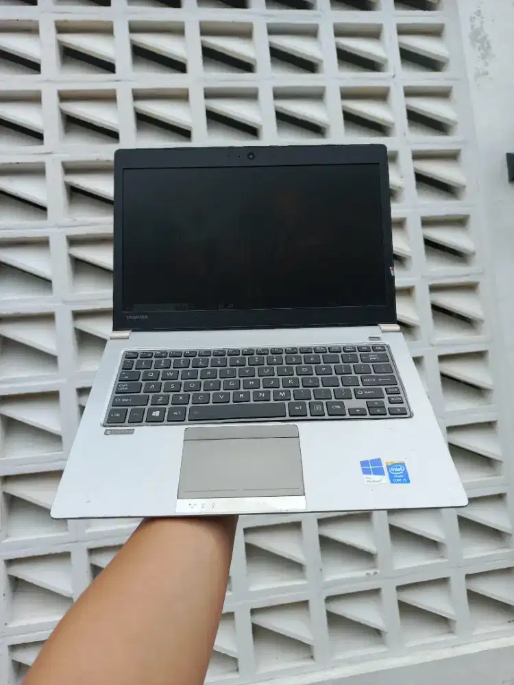 Toshiba Dynabook R634 Intel Core i5 Ram 8Gb Ssd 128Gb