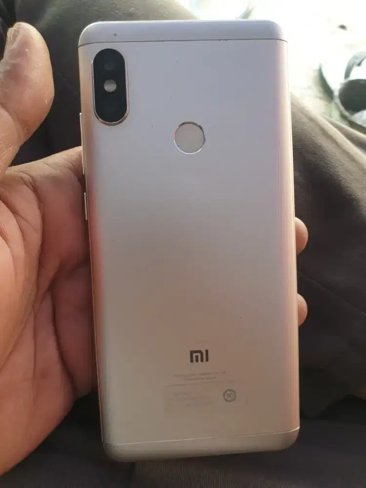 Redmi note 5 ram 4/64