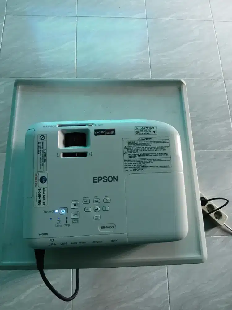 PROYEKTOR EPSON EB-S400 plus LAYAR TRIPOD