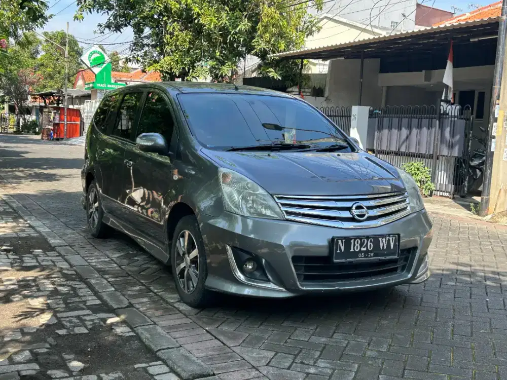 Nissan Grand Livina 1.5 XV HWS 2013 Mt Manual Highway Star Grey Abu2