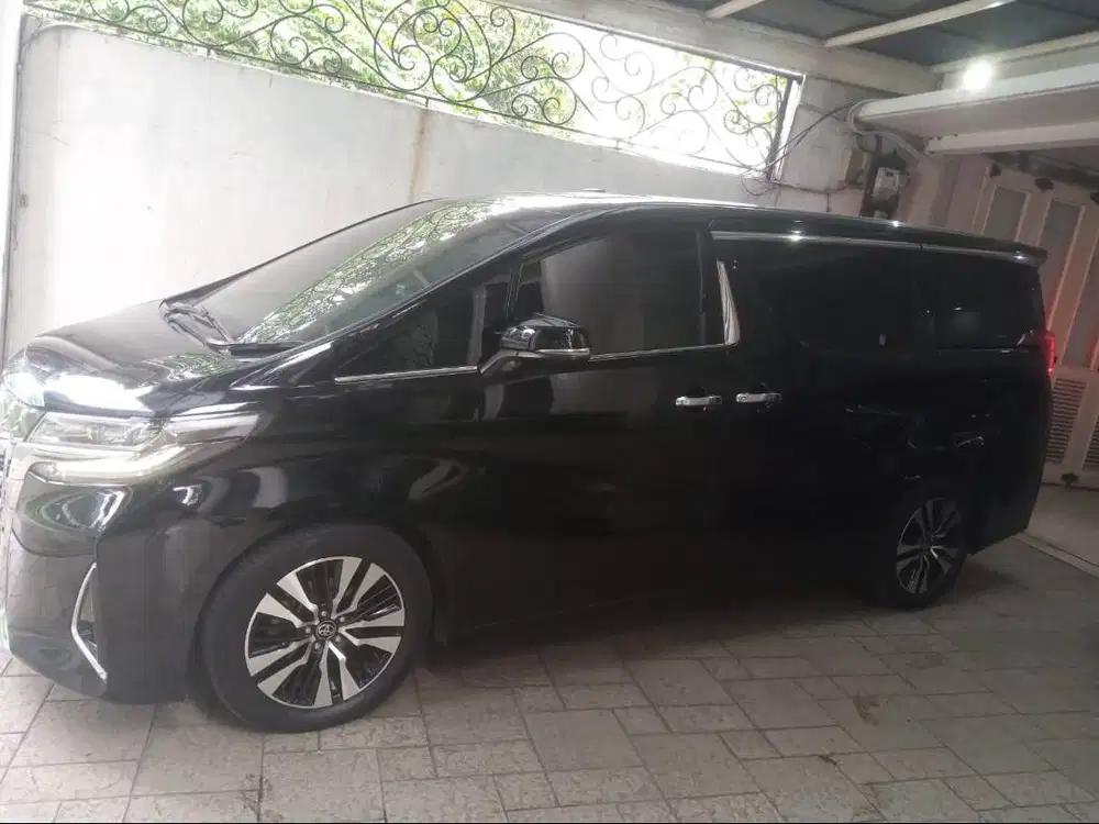 DIJUAL TOYOTA ALPHARD TERAWAT