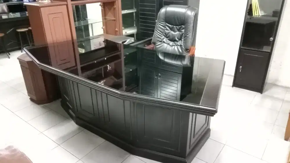 MEJA KANTOR SUPER L DAN KURSI