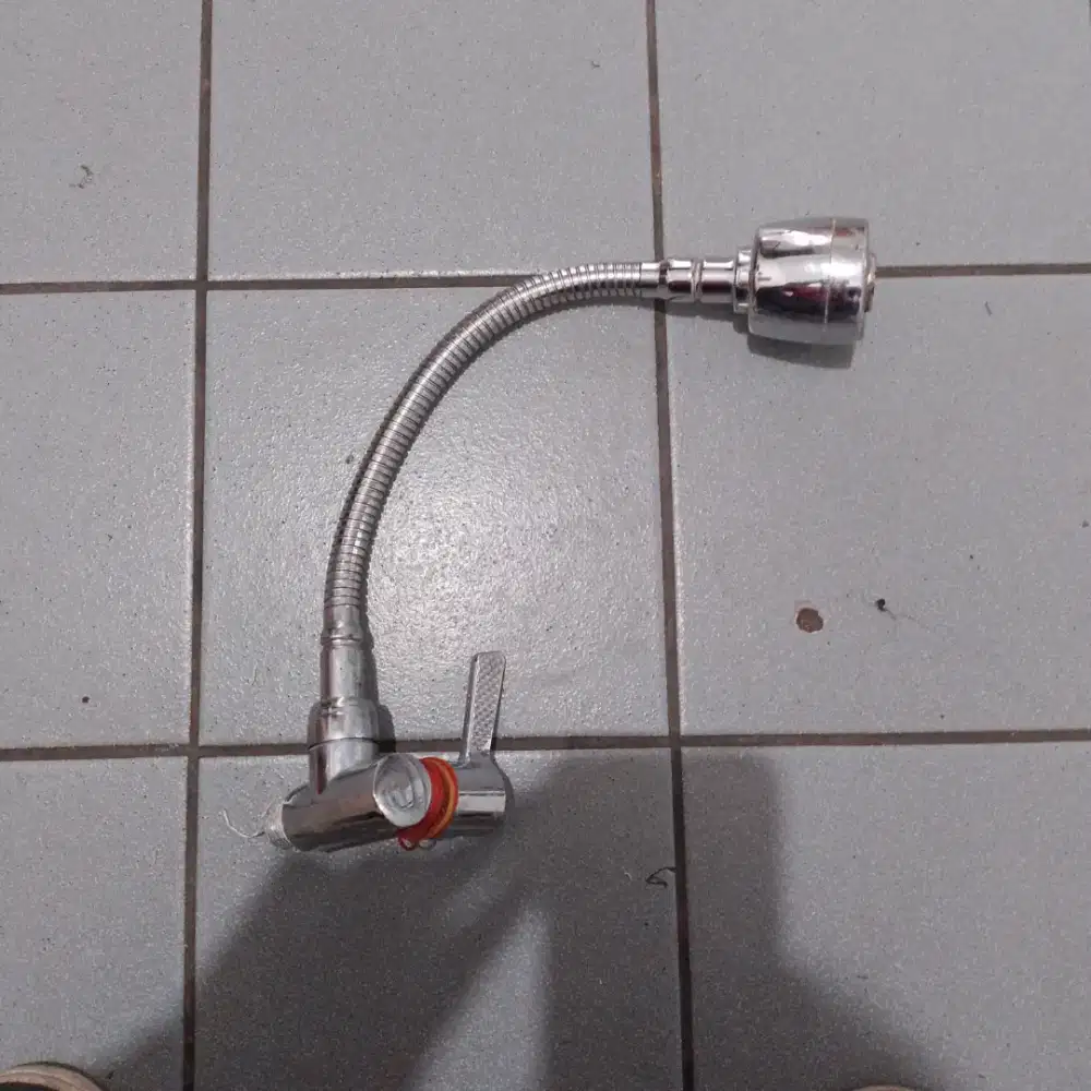 Keran tempat cuci piring