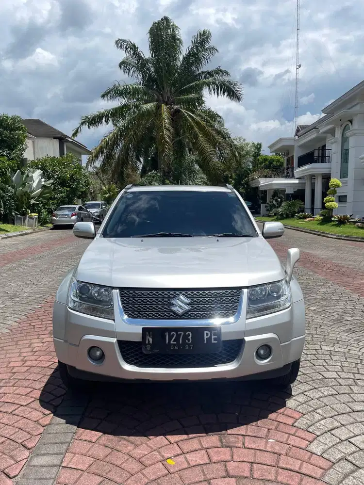 Suzuki Grand Vitara JLX AT 2011 KONDISI ISTIMEWA SIAP PAKAI