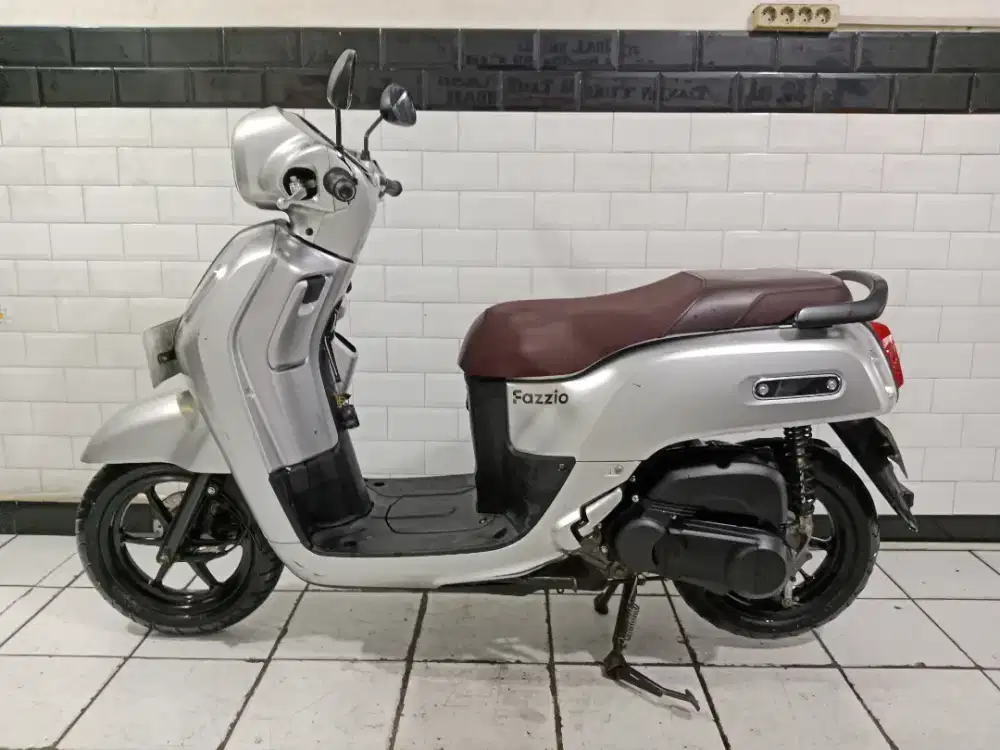 Yamaha fazzio hybrid 2023 mesin halus terawat